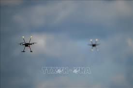 Romania sơ tán hơn 200 người do UAV của nước ngoài rơi 